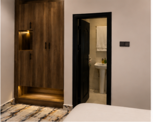 unit 3 wardrobe bathroom(1)